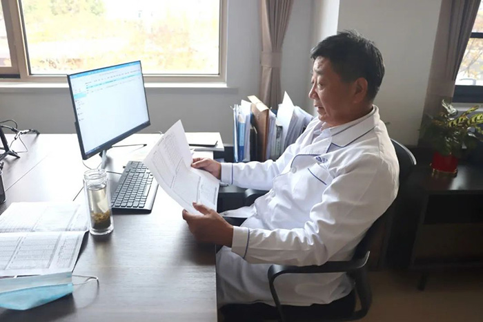 静而不止，，，，以温暖守望寒消“疫”去